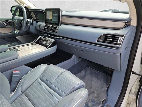 Used 2021 Lincoln Navigator Black Label w/ Cargo Convenience Package AWD/4WD image 24