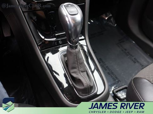 Used 2018 Buick Encore Preferred FWD image 37