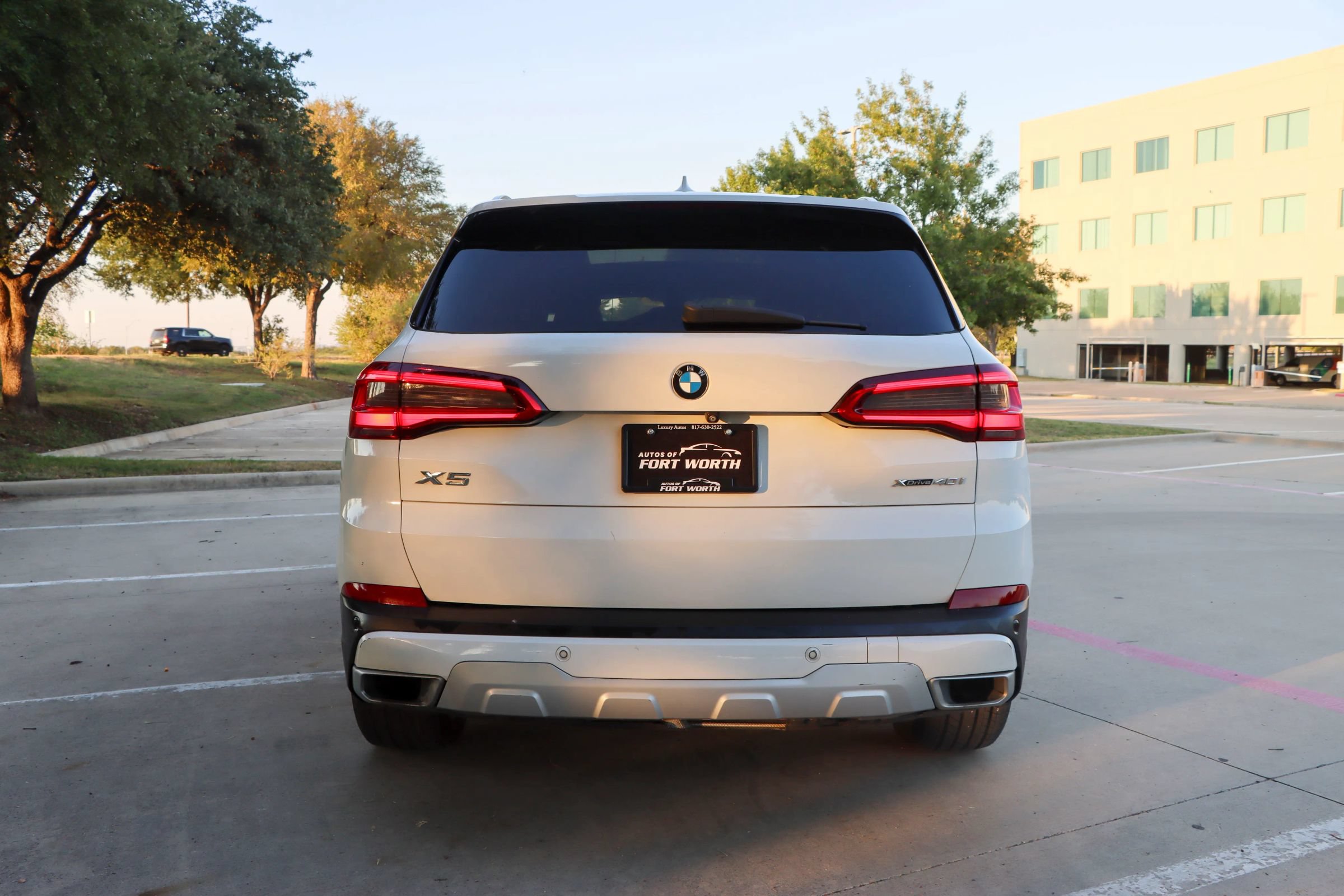 Used 2019 BMW X5 xDrive40i w/ Convenience Package AWD/4WD image 6