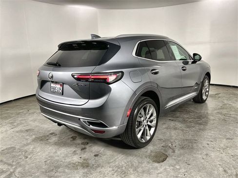 Certified 2022 Buick Envision Avenir w/ Technology Package II image 8
