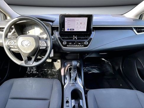 Used 2023 Toyota Corolla LE image 7