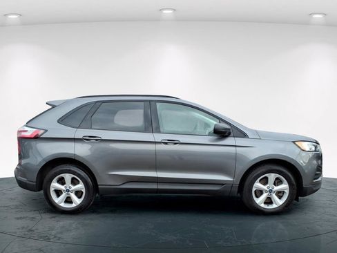Used 2022 Ford Edge SE image 9