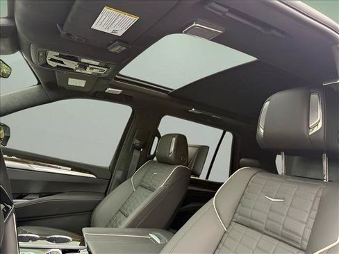 Used 2026 Cadillac Escalade Platinum Sport AWD/4WD image 19