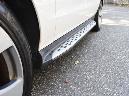 Used 2018 Mercedes-Benz GLE 350 w/ Premium 1 Package image 32