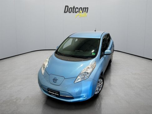 Used 2015 Nissan Leaf S image 1