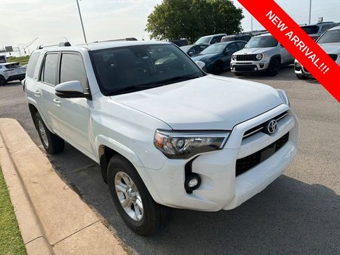 Used 2023 Toyota 4Runner SR5 Premium w/ Moonroof Package RWD image 3