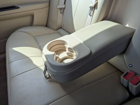 Used 2011 Chevrolet Impala LT w/ Luxury Edition Package FWD image 38