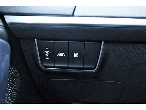 Used 2022 Kia Stinger GT-Line w/ Sun & Sound Package image 20