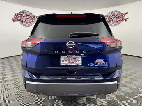 Used 2024 Nissan Rogue SL w/ SL Premium Package FWD image 6