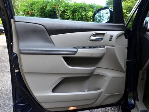 Used 2015 Honda Odyssey Touring image 18