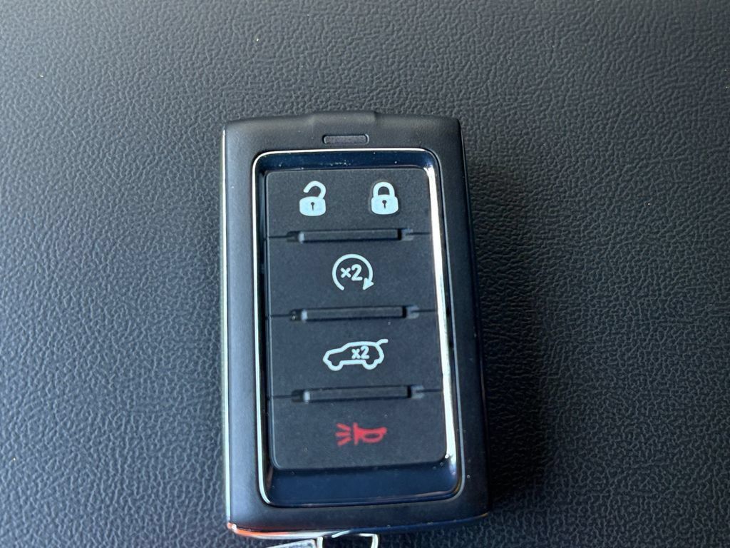 New 2026 Jeep Grand Cherokee Altitude AWD/4WD image 32