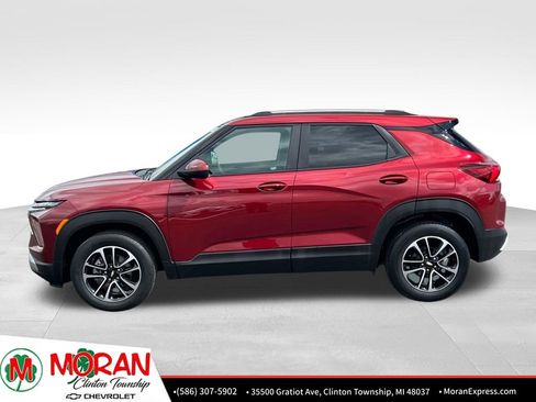 Certified 2024 Chevrolet TrailBlazer LT image 3