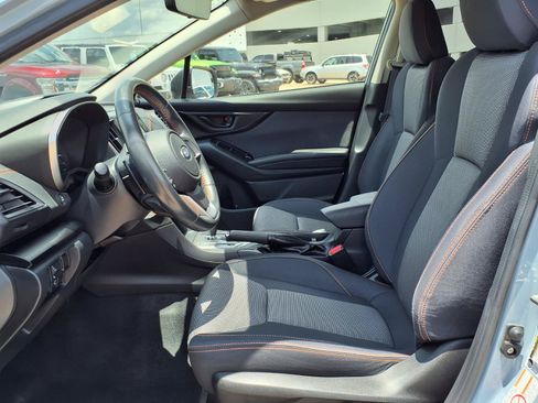 Used 2020 Subaru Crosstrek 2.0i Premium w/ Moonroof Package 2 AWD/4WD image 18