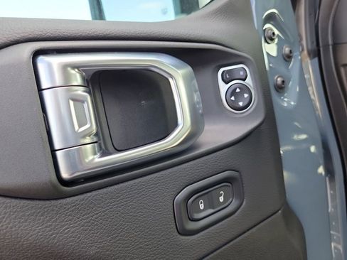 New 2026 Jeep Gladiator Mojave AWD/4WD image 18