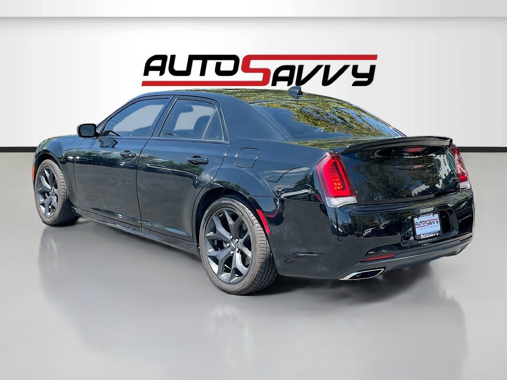Used 2022 Chrysler 300 S w/ Comfort Group RWD image 5