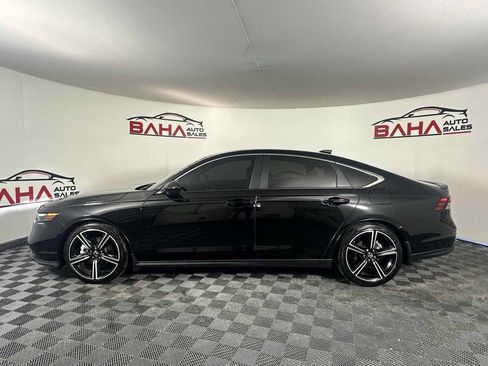 Used 2025 Honda Accord Sport image 4