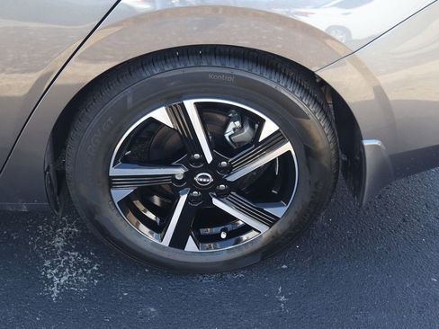 Used 2025 Nissan Sentra SV w/ All-Weather Package image 9