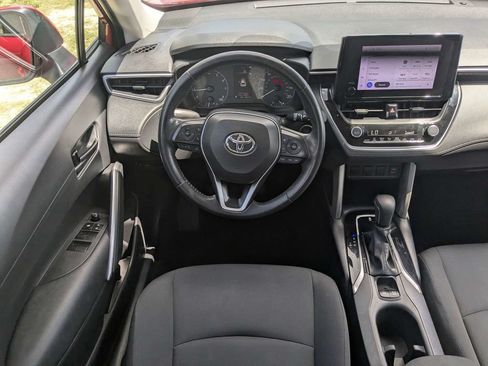 Used 2023 Toyota Corolla Cross LE FWD image 15