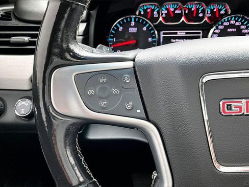 Used 2019 GMC Yukon SLT image 29