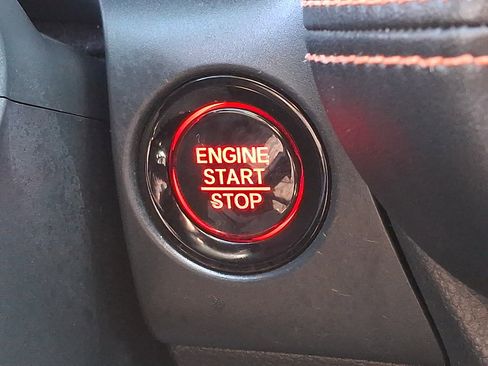 Certified 2025 Honda HR-V Sport image 22