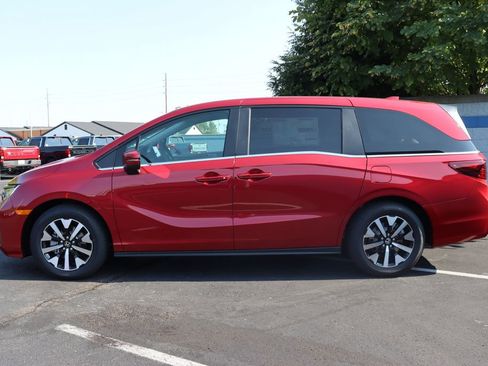 Used 2026 Honda Odyssey EX-L image 2
