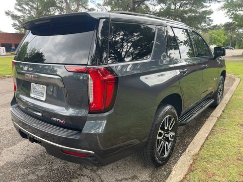 Used 2021 GMC Yukon AT4 w/ Rear Media and Nav Package AWD/4WD image 5