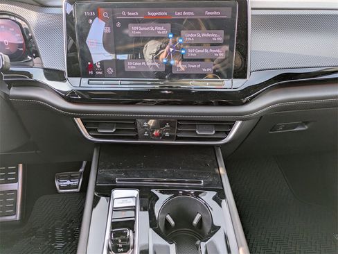 Used 2024 Volkswagen Atlas Cross Sport SEL Premium R-Line image 32