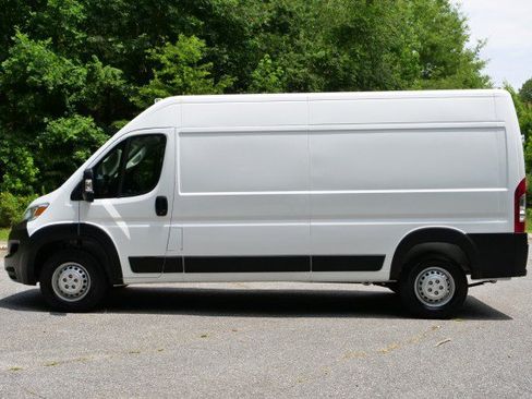 Used 2025 RAM ProMaster 2500 w/ Convenience Group FWD image 36