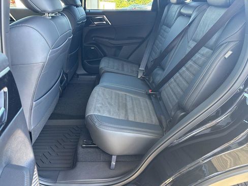 New 2026 Mitsubishi Outlander LE FWD image 25