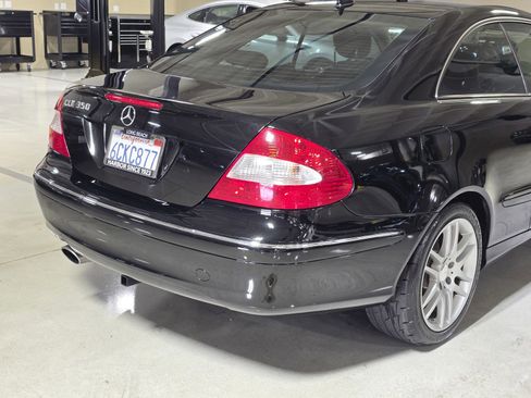 Used 2008 Mercedes-Benz CLK 350 Coupe image 11