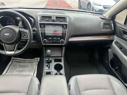 Used 2018 Subaru Outback 2.5i Limited image 23