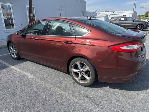 Used 2015 Ford Fusion SE FWD image 5