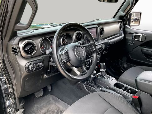 Used 2022 Jeep Gladiator Sport AWD/4WD image 17