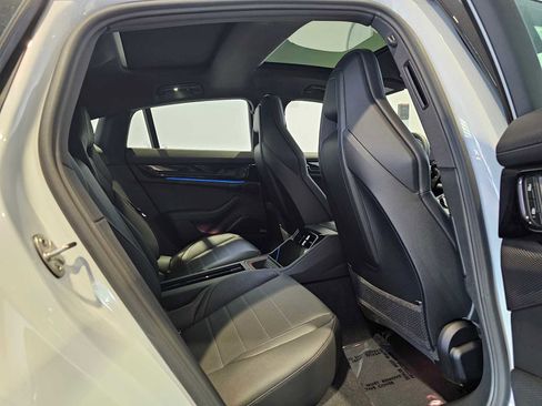 New 2025 Porsche Panamera 4 image 16