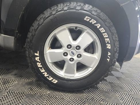 Used 2009 Ford Escape XLT AWD/4WD image 8