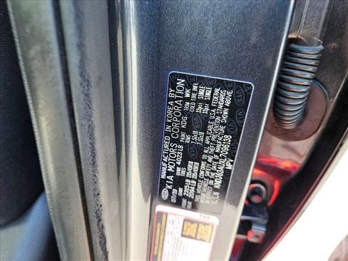 Used 2020 Kia Soul GT-Line FWD image 23