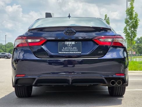 Used 2021 Toyota Camry SE w/ Cold Weather Package FWD image 28