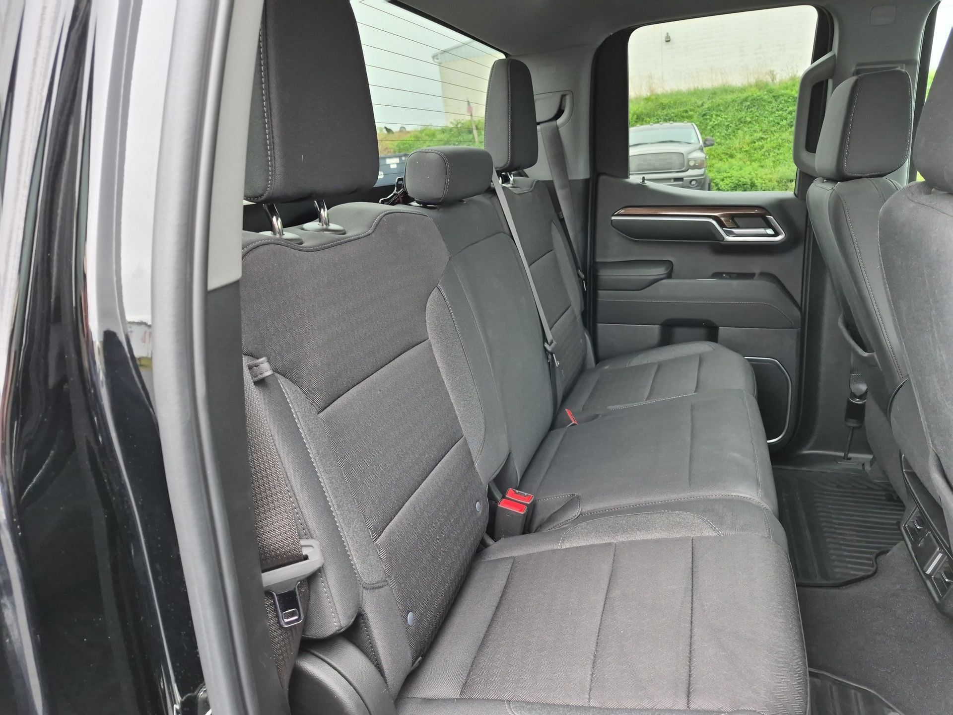 Certified 2024 Chevrolet Silverado 1500 LT AWD/4WD image 27