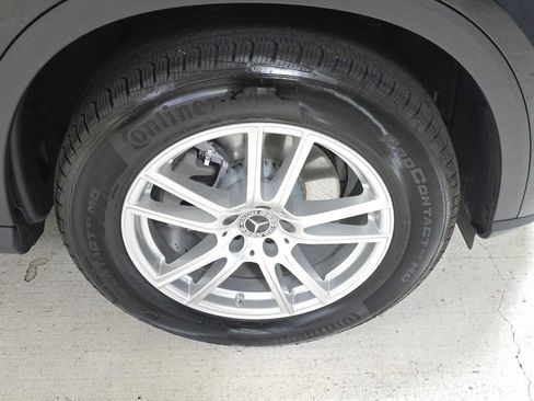 Used 2026 Mercedes-Benz GLC 300 4MATIC image 9