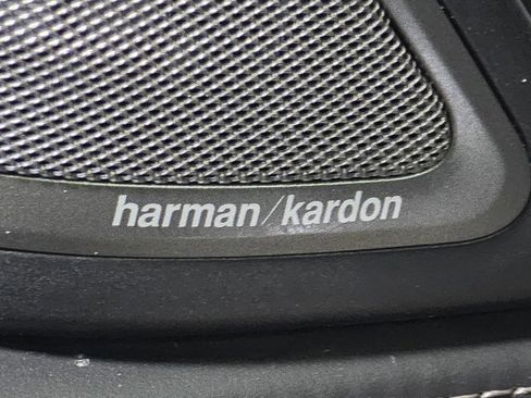 Used 2020 BMW 745e xDrive image 23