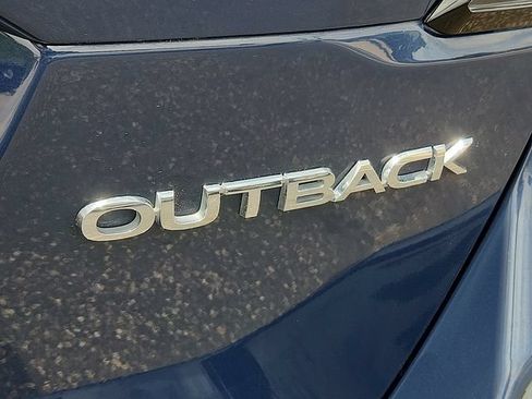 Certified 2025 Subaru Outback Premium AWD/4WD image 9