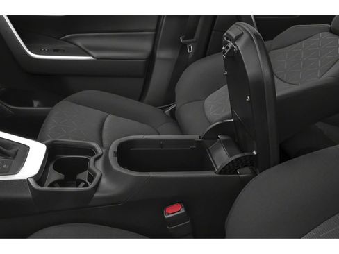 Used 2020 Toyota RAV4 XLE AWD/4WD image 9