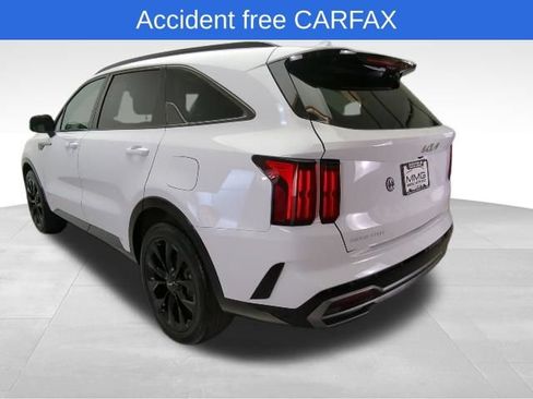 Used 2023 Kia Sorento SX FWD image 4