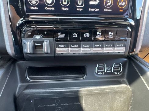 Used 2021 RAM 3500 Limited AWD/4WD image 37