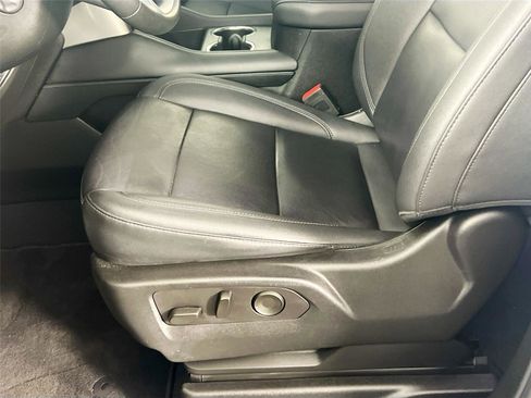 Used 2023 Chevrolet Tahoe LT w/ Luxury Package image 19