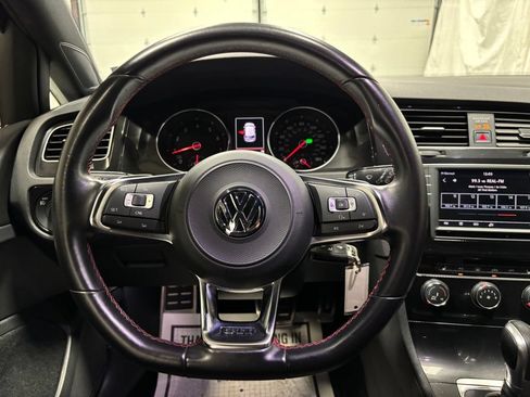 Used 2017 Volkswagen GTI S FWD image 18