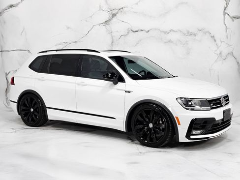 Used 2020 Volkswagen Tiguan SE R-Line image 47