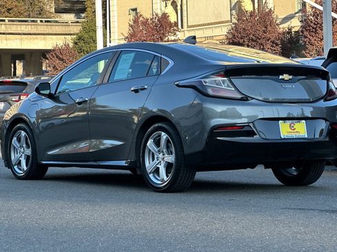Used 2017 Chevrolet Volt LT image 6