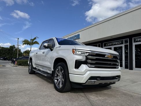 Used 2024 Chevrolet Silverado 1500 High Country w/ Technology Package AWD/4WD image 30