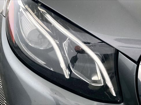 Used 2017 Mercedes-Benz E 300 4MATIC image 25